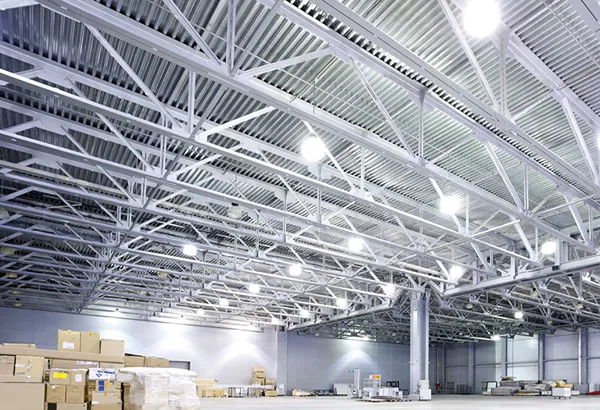 Các loại đèn LED nhà kho phổ biến và ứng dụng trong thực tế